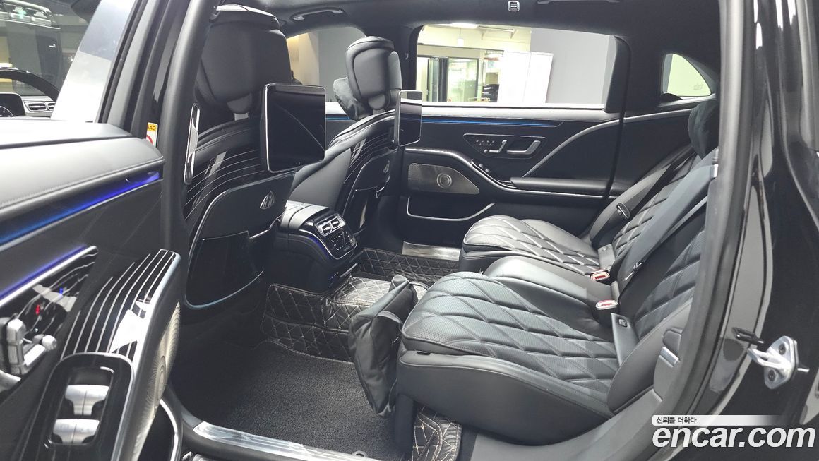 Mercedes-Benz S-Class 2023