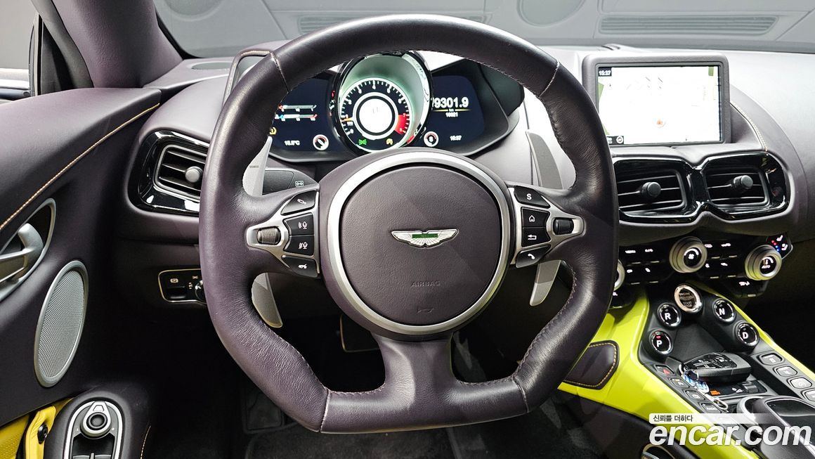 Astonmartin Vantage 2020
