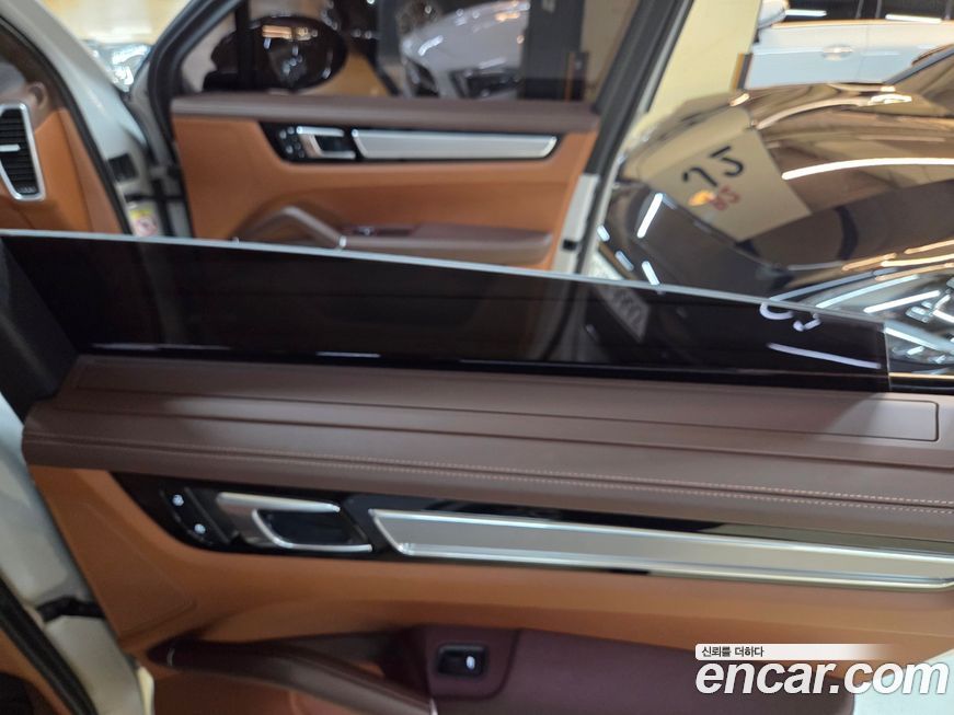 Porsche Cayenne 2023