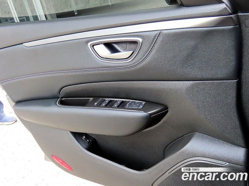 Renault-KoreaSamsung SM6 2023