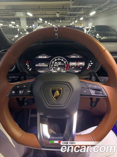 Lamborghini Urus 2022