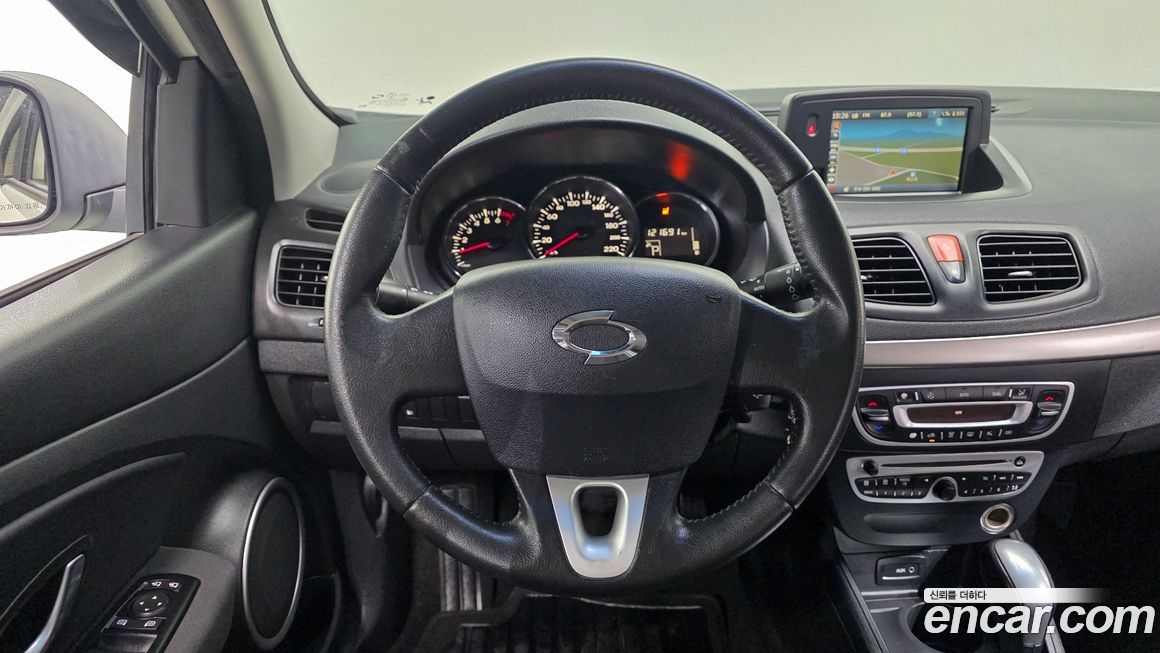 Renault-KoreaSamsung SM3 2011