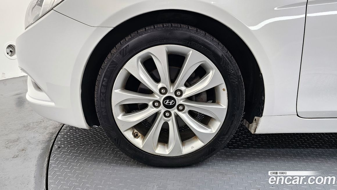 Hyundai Sonata 2010
