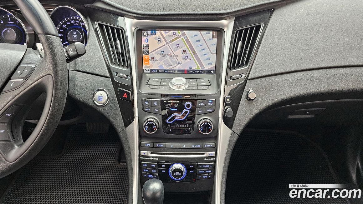 Hyundai Sonata 2010