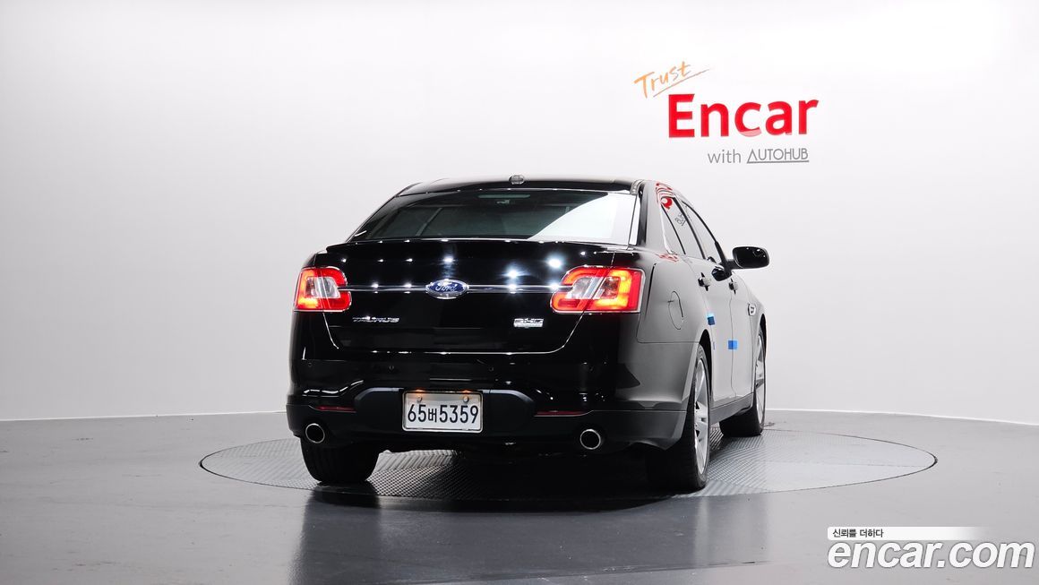 Ford Taurus 2012