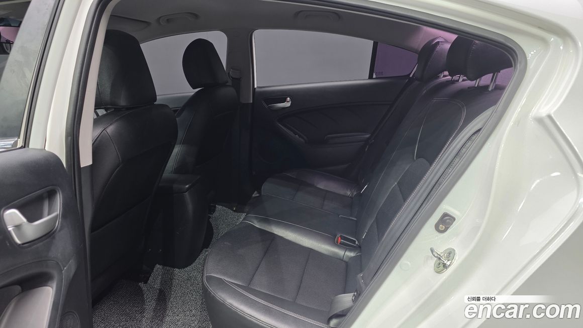 Kia K3 2015