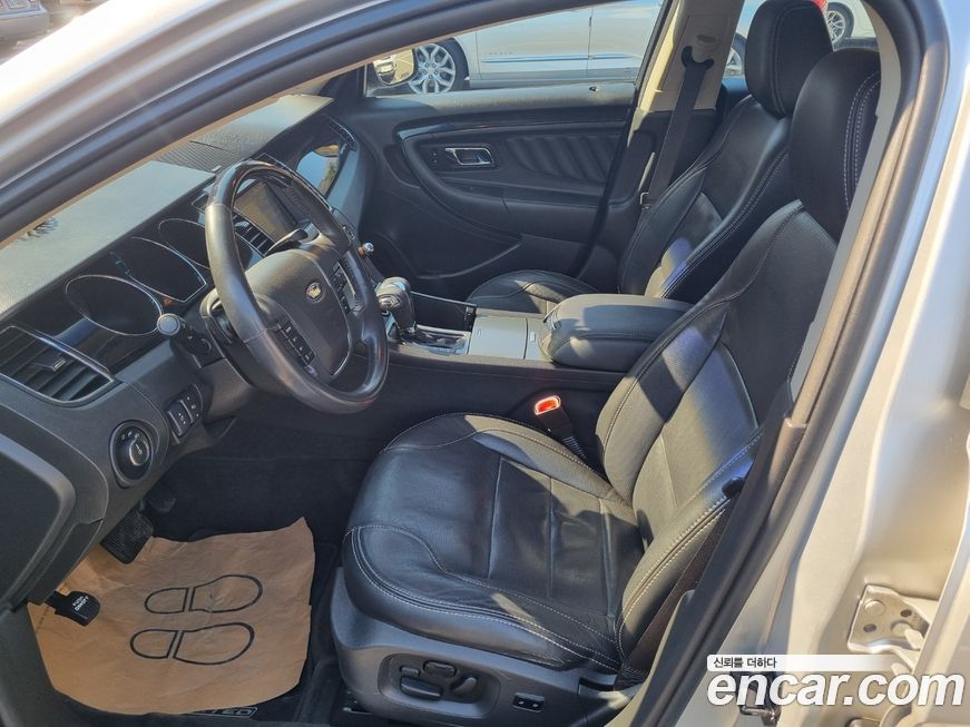 Ford Taurus 2011