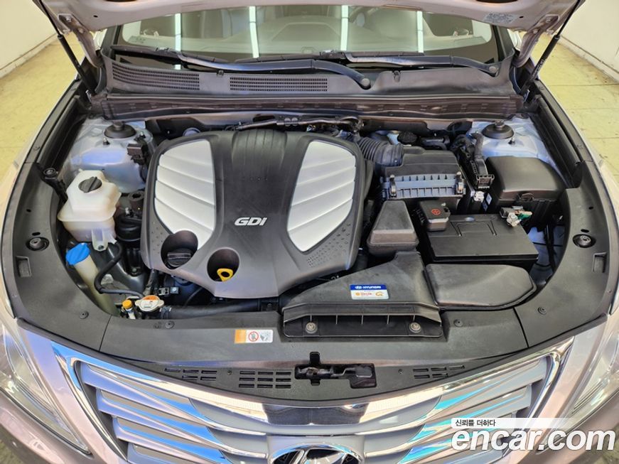 Hyundai Grandeur 2012