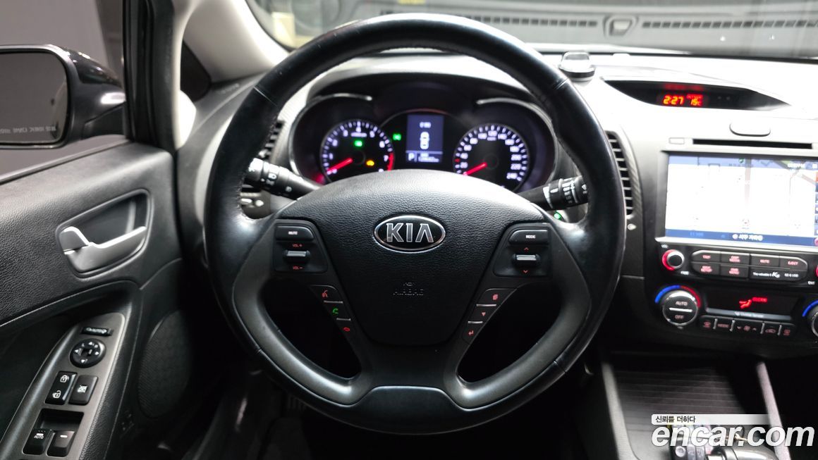 Kia K3 2013