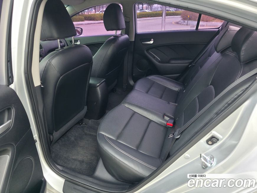 Kia K3 2013