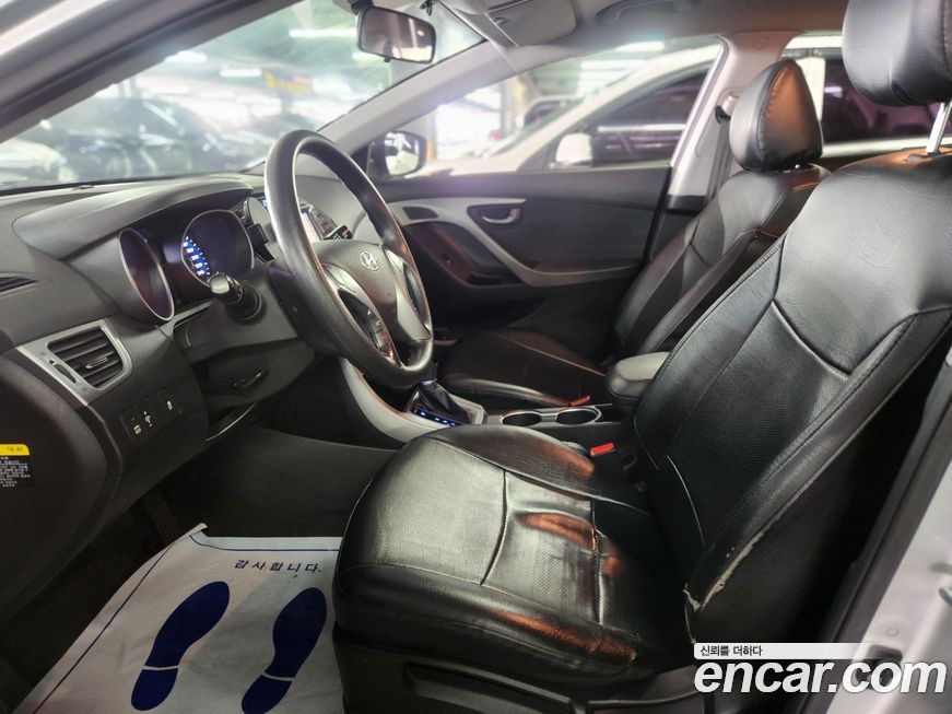 Hyundai AVANTE 2014