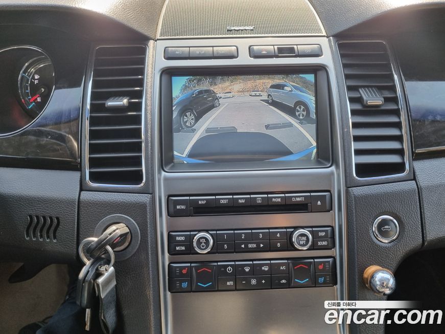 Ford Taurus 2011