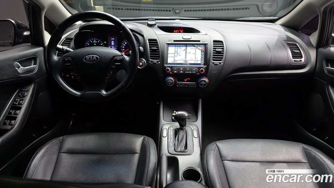 Kia K3 2013
