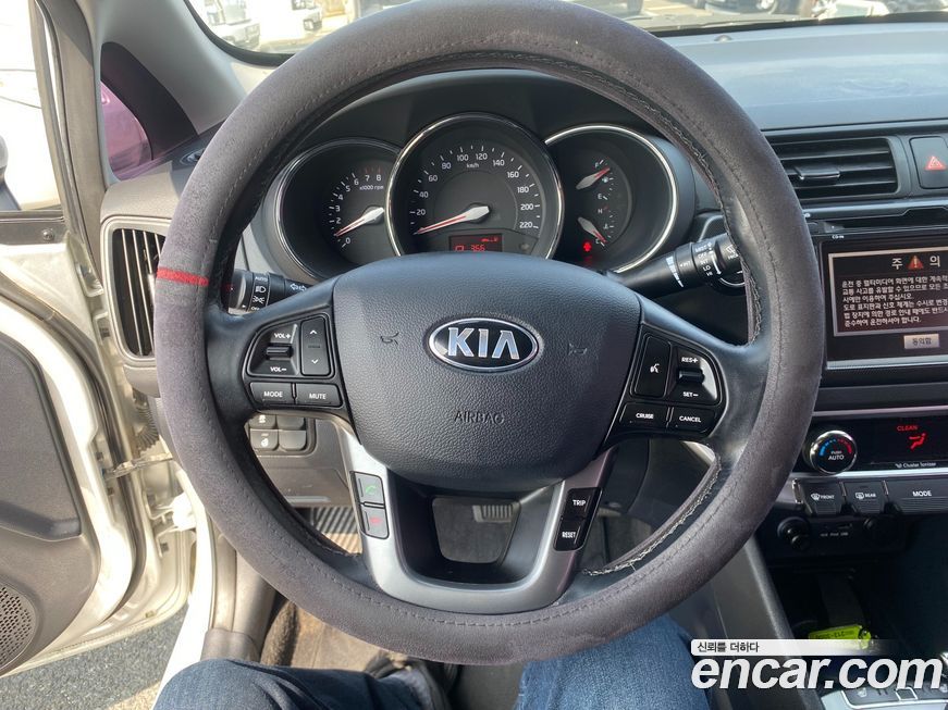 Kia pride 2014
