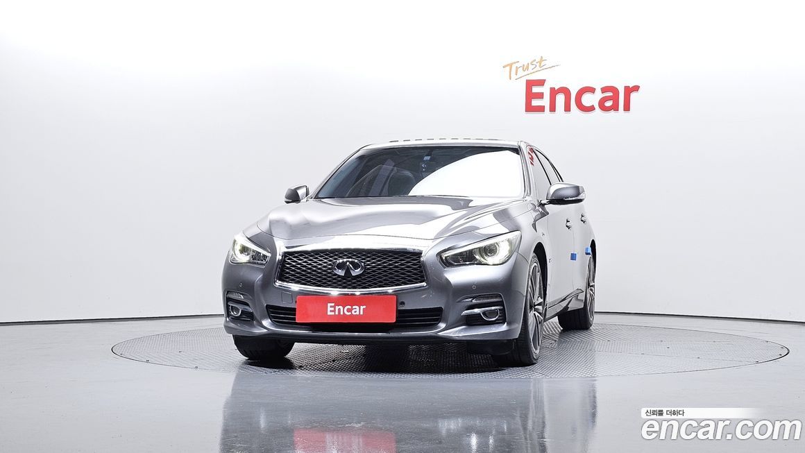 Infiniti Q50 2015