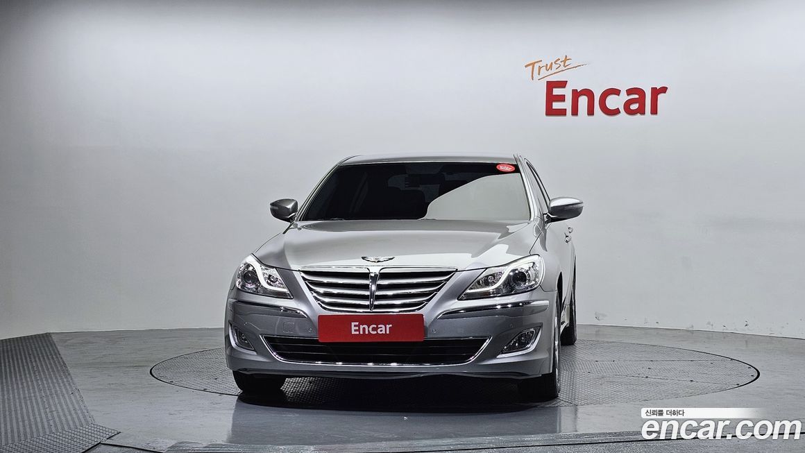 Hyundai Genesis 2013