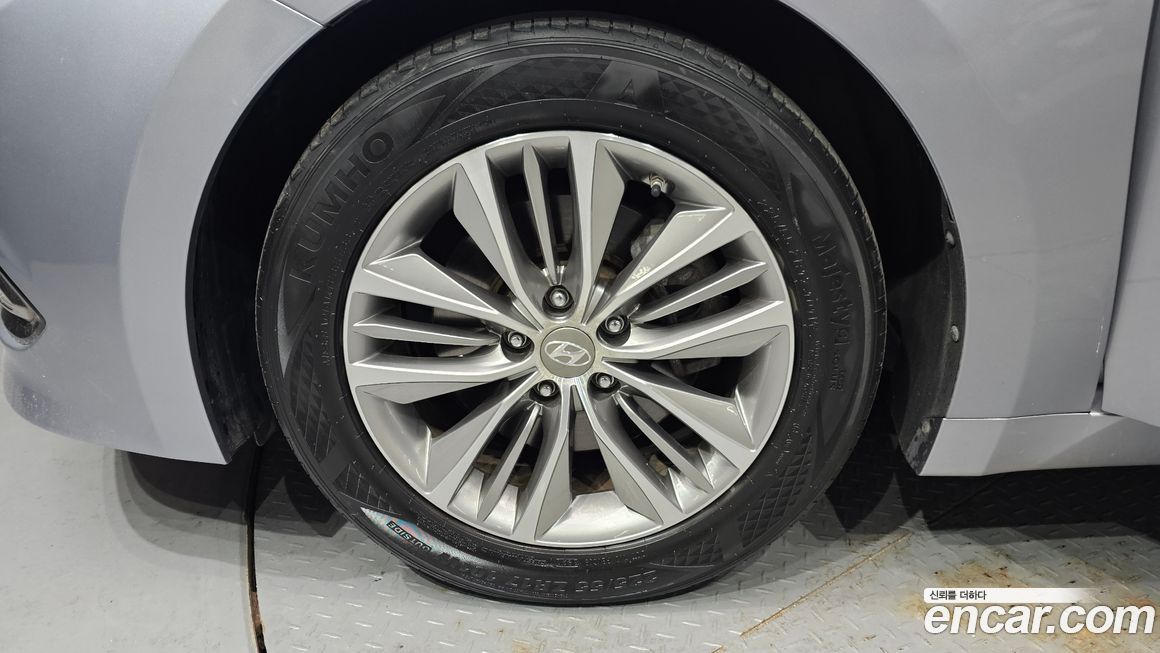 Hyundai Grandeur 2016