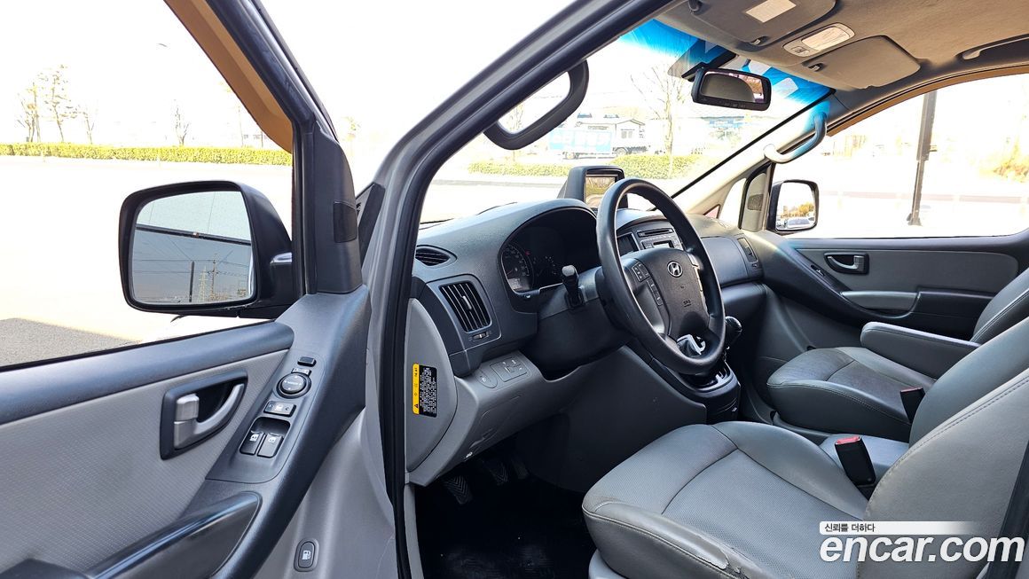 Hyundai Starex 2016