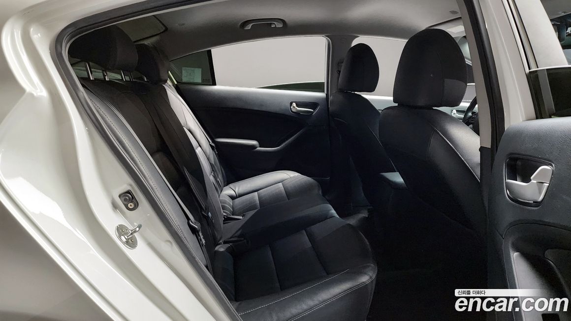 Kia K3 2017