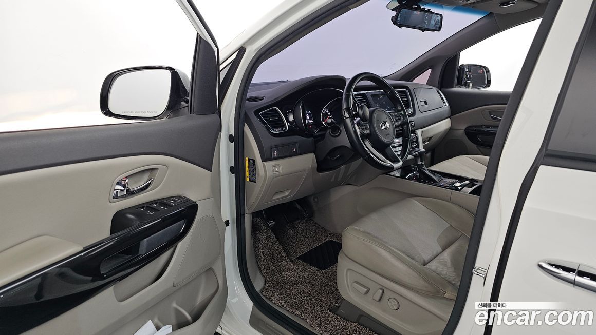 Kia Canival 2017