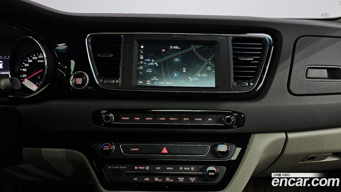 Kia Canival 2017