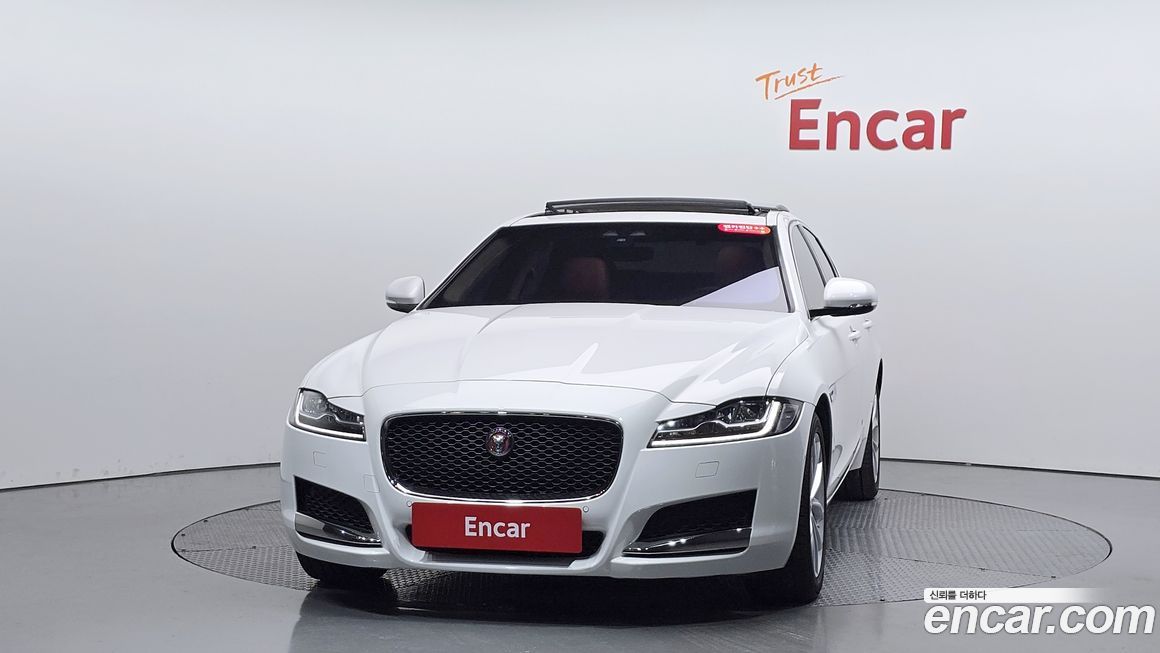 Jaguar XF 2019