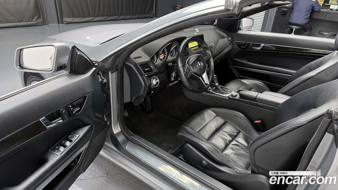 Mercedes-Benz E-Class 2012