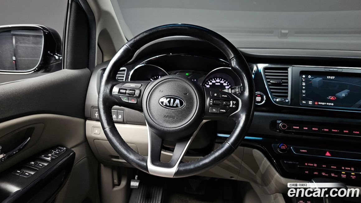 Kia Canival 2017