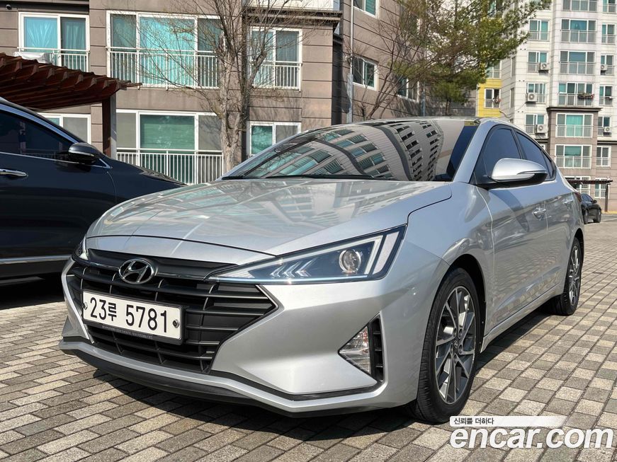 Hyundai AVANTE 2019