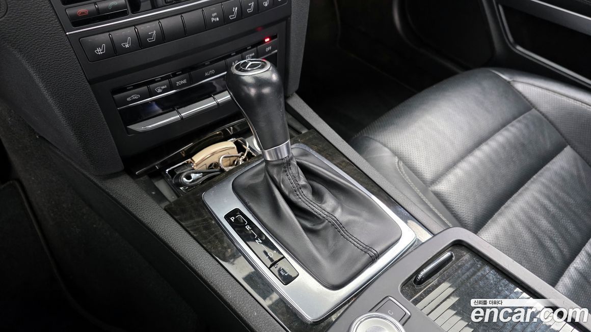 Mercedes-Benz E-Class 2012