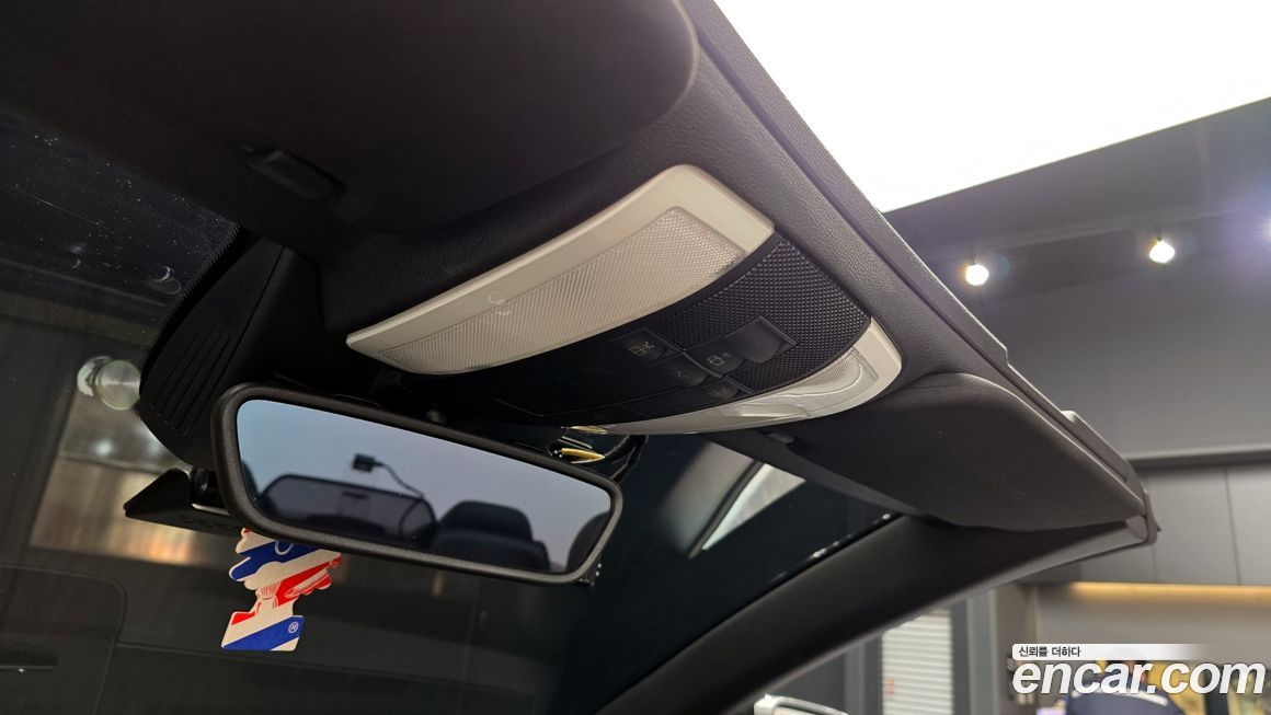 Mercedes-Benz E-Class 2012