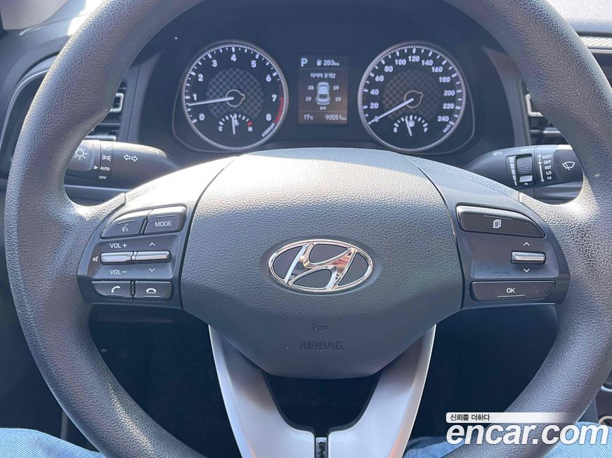 Hyundai AVANTE 2019
