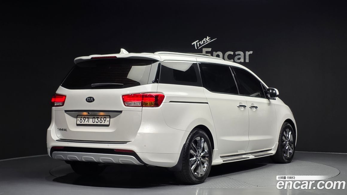 Kia Canival 2016