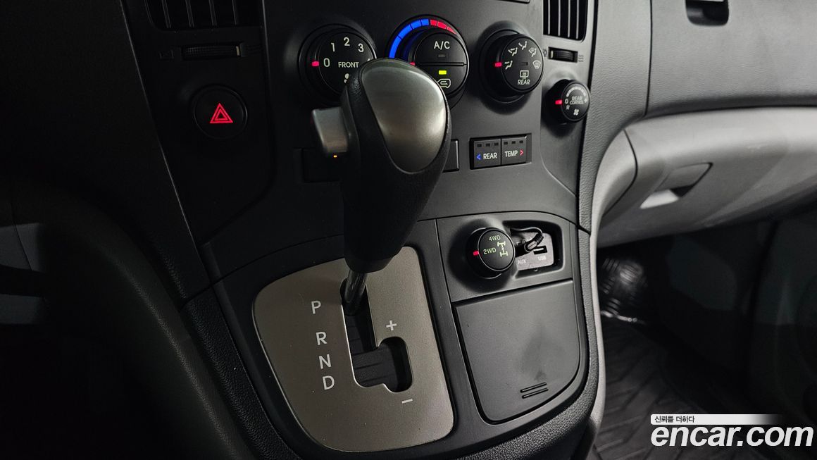 Hyundai Starex 2016