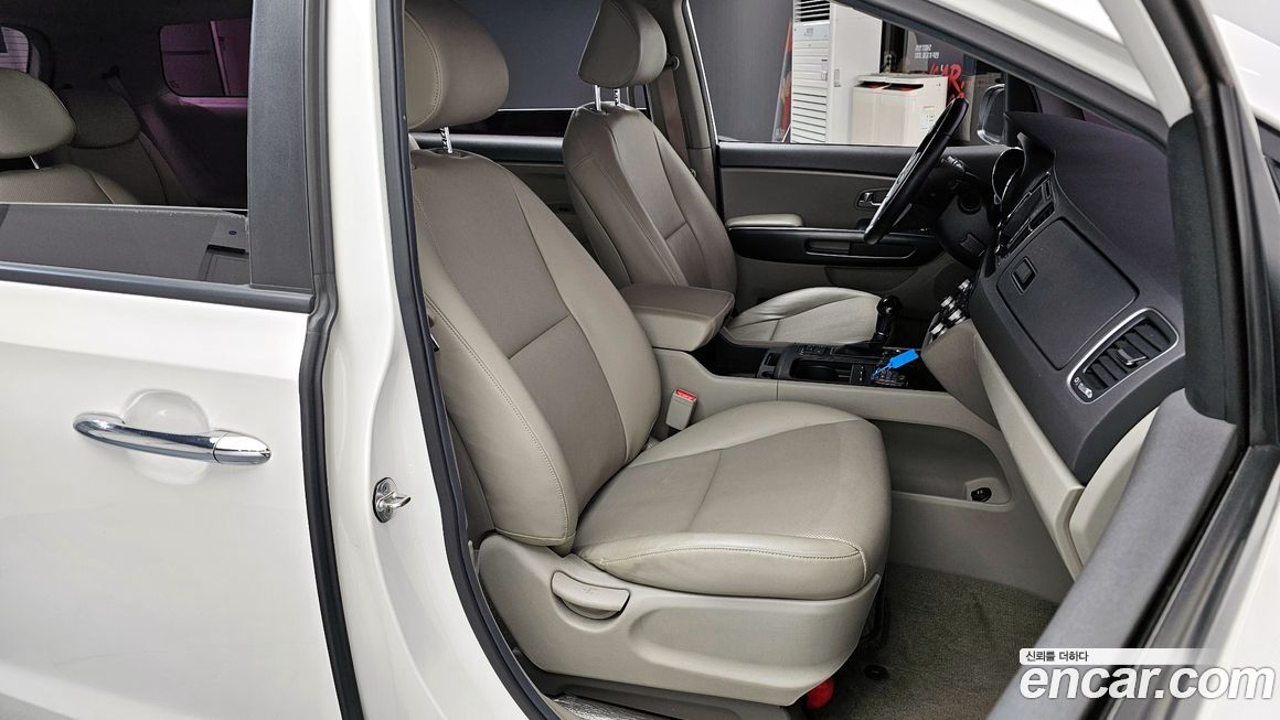 Kia Canival 2016