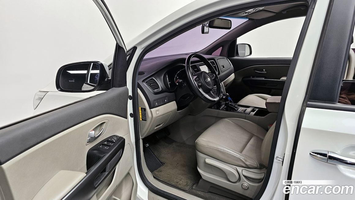 Kia Canival 2016