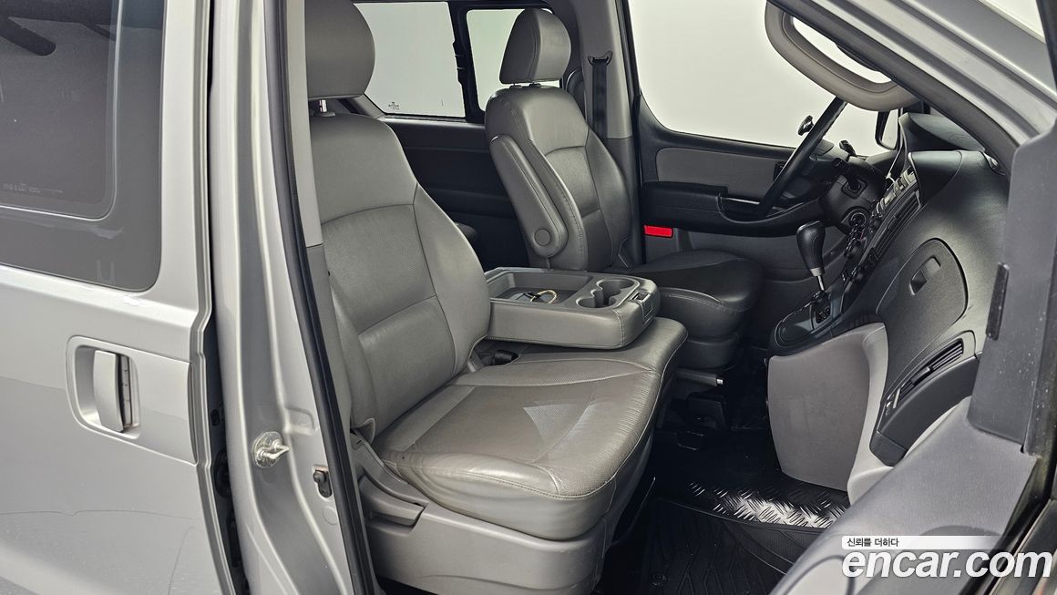 Hyundai Starex 2016