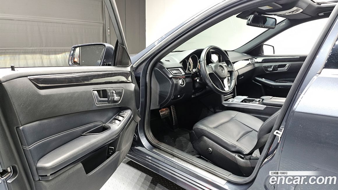 Mercedes-Benz E-Class 2016