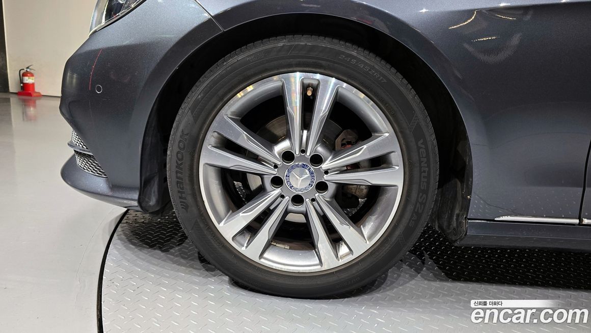 Mercedes-Benz E-Class 2016