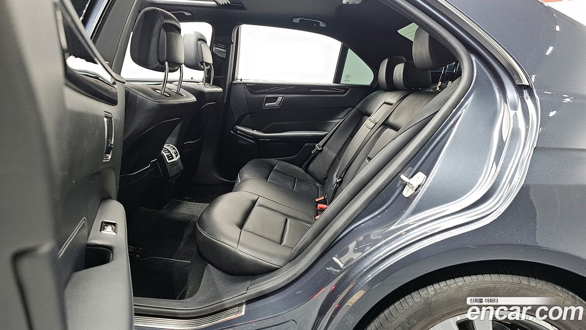 Mercedes-Benz E-Class 2016