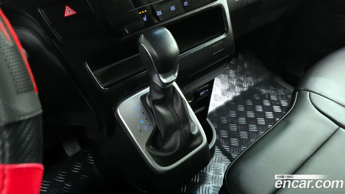 Hyundai Staria 2023