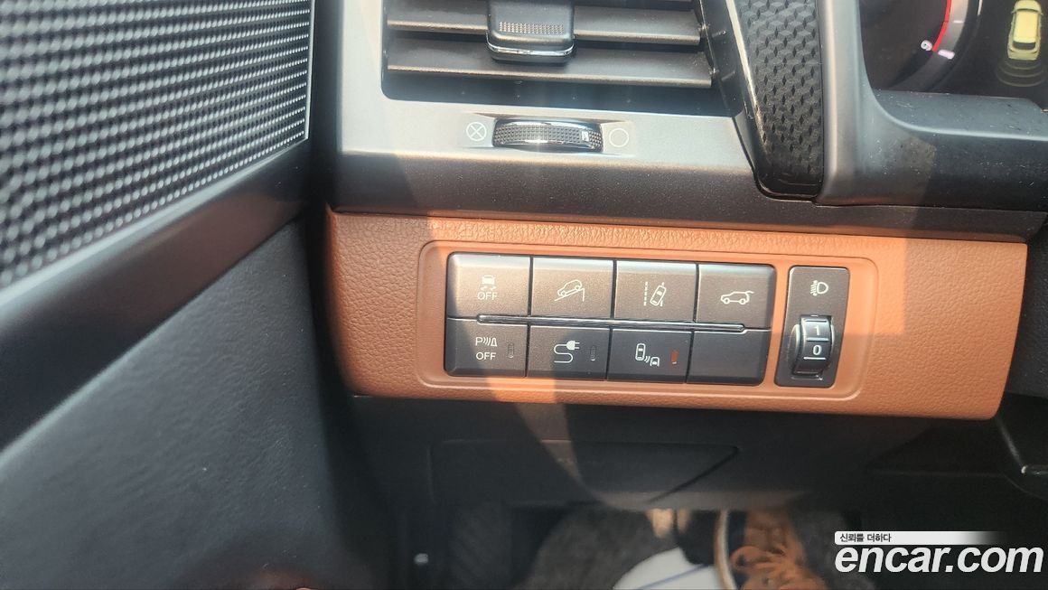 KG_Mobility_Ssangyong Rexton 2020