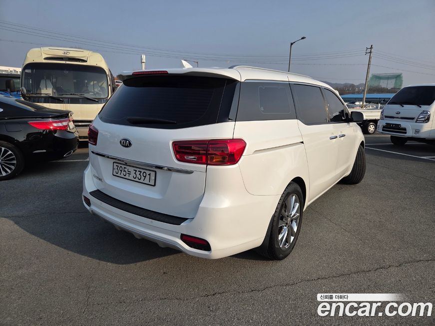 Kia Canival 2019