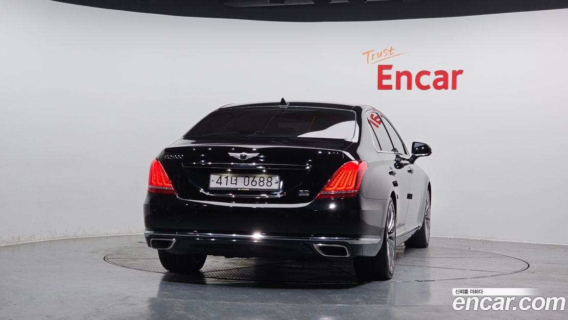 Genesis EQ900 2016