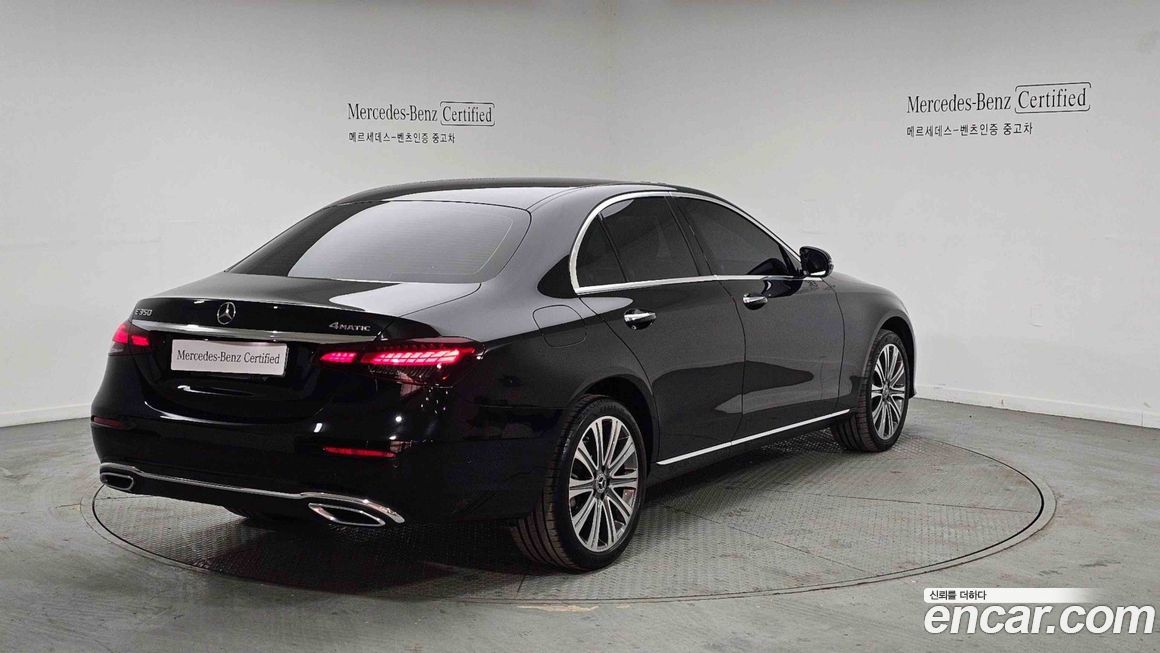 Mercedes-Benz E-Class 2023