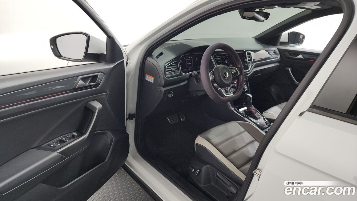 Volkswagen T-Roc 2021