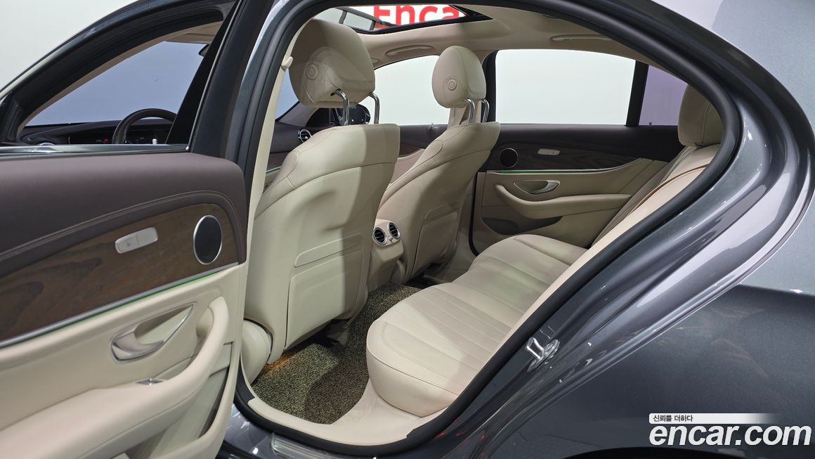 Mercedes-Benz E-Class 2017