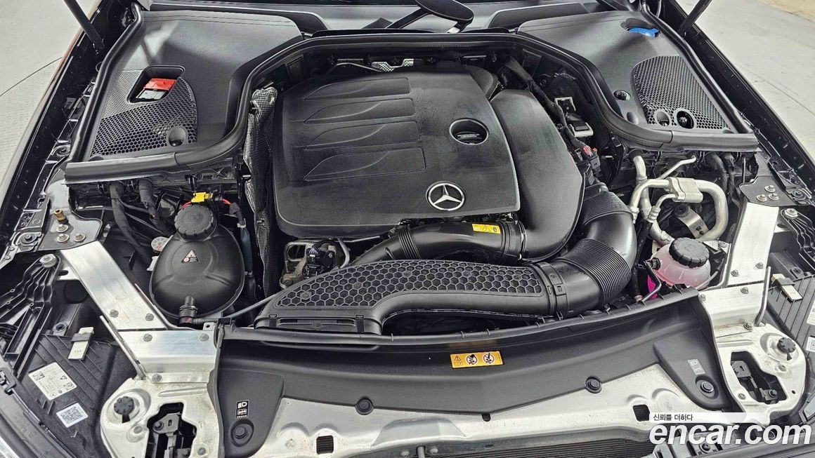 Mercedes-Benz E-Class 2023