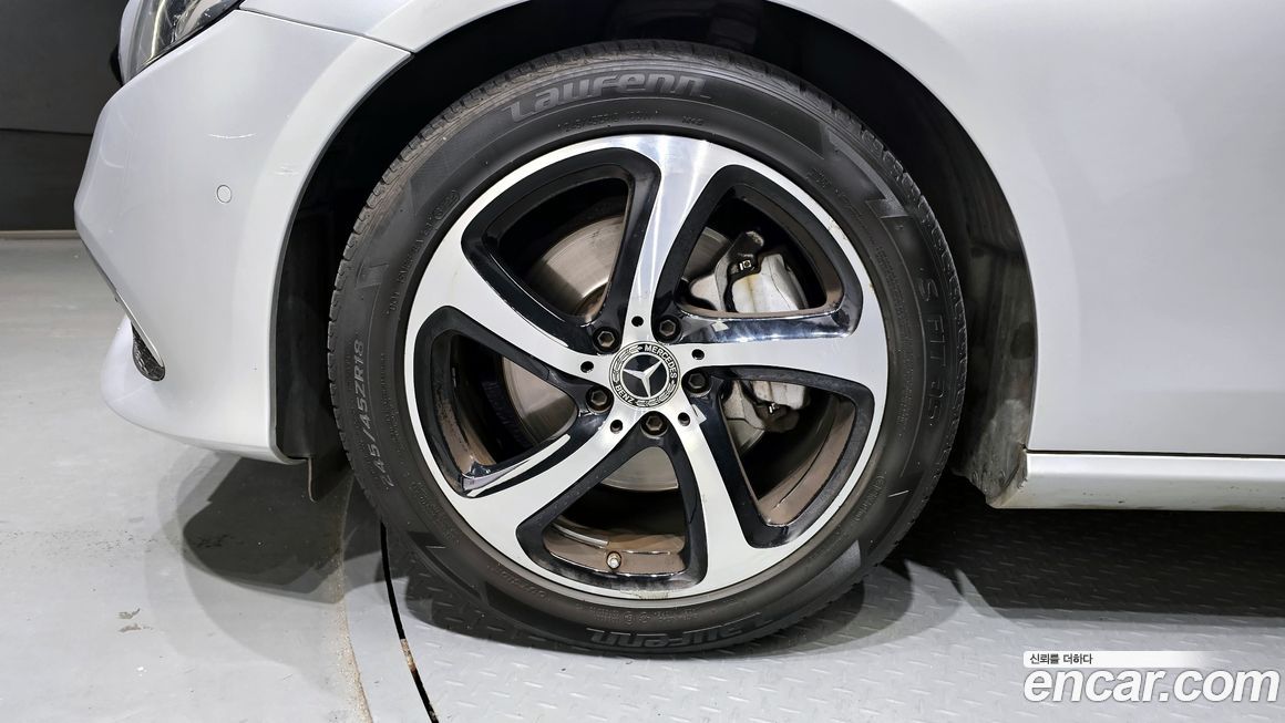 Mercedes-Benz E-Class 2020