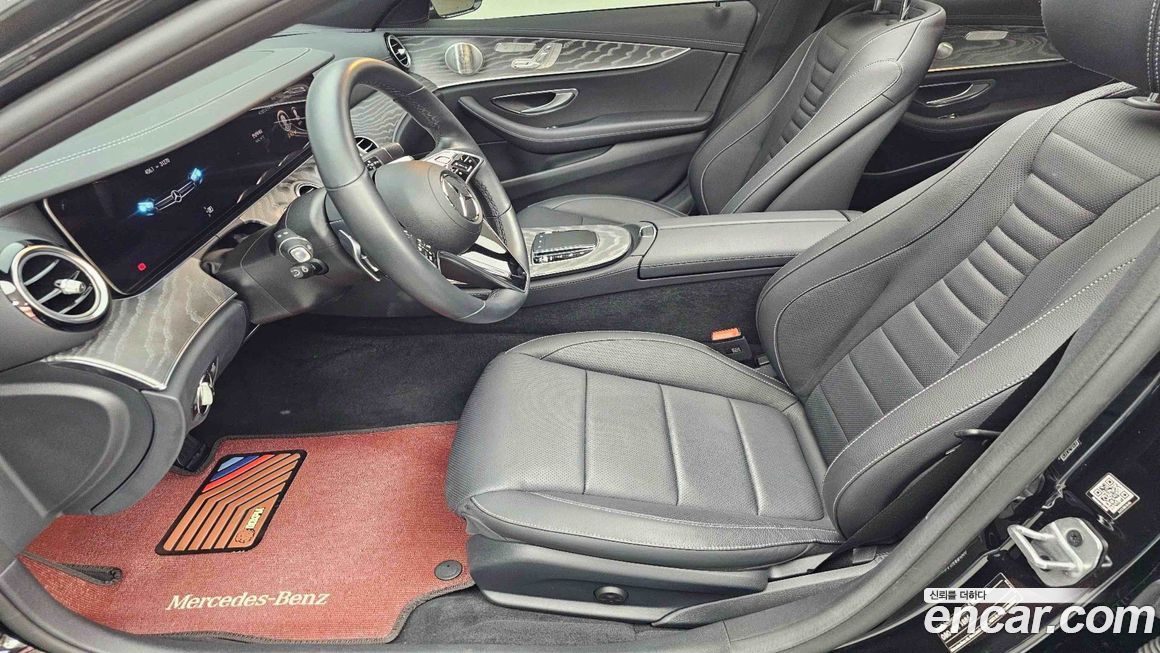 Mercedes-Benz E-Class 2023